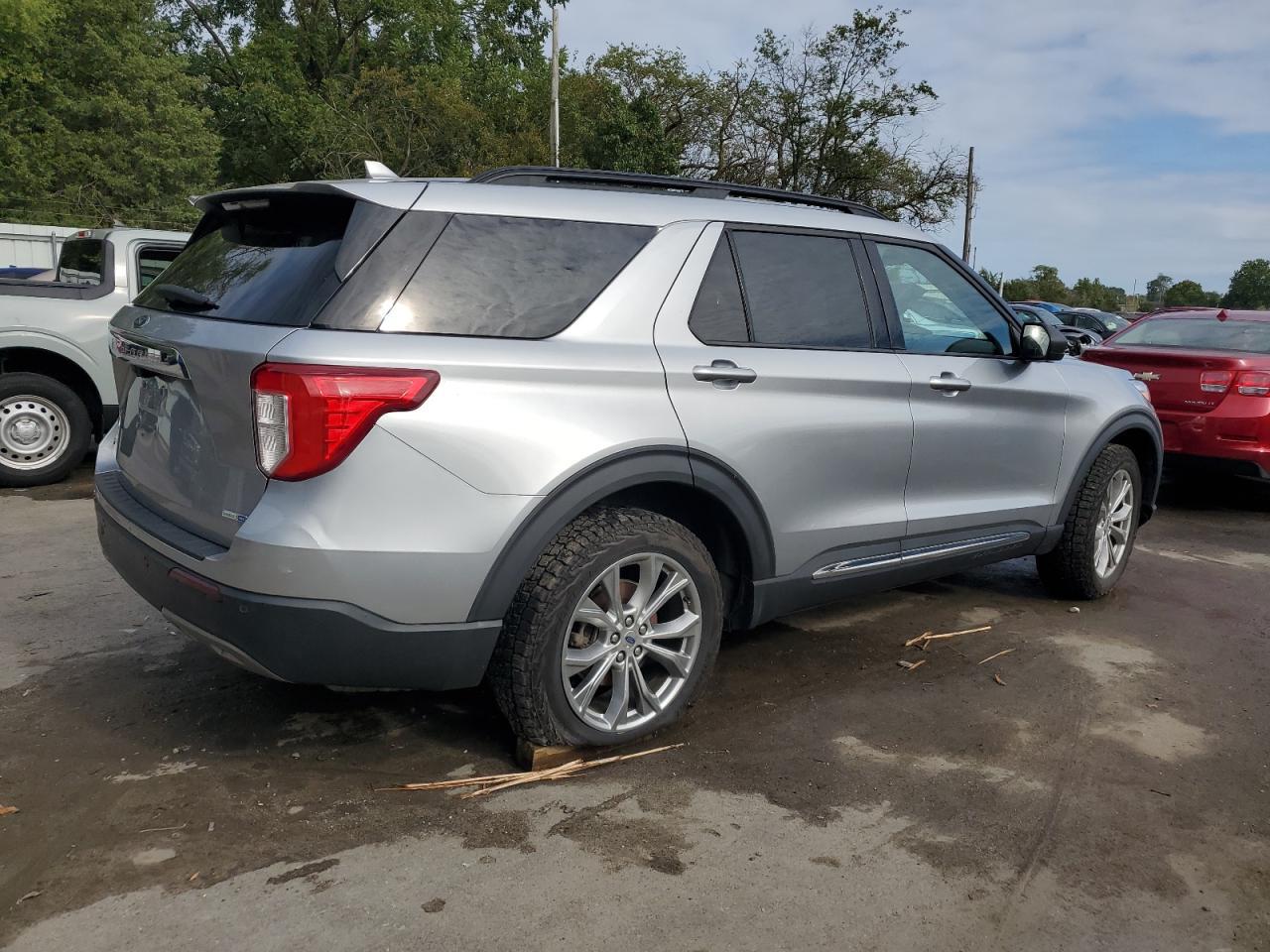 2020 Ford Explorer Xlt - Фото 3