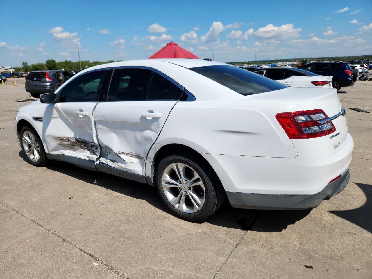 2014 Ford Taurus Sel - Image 2