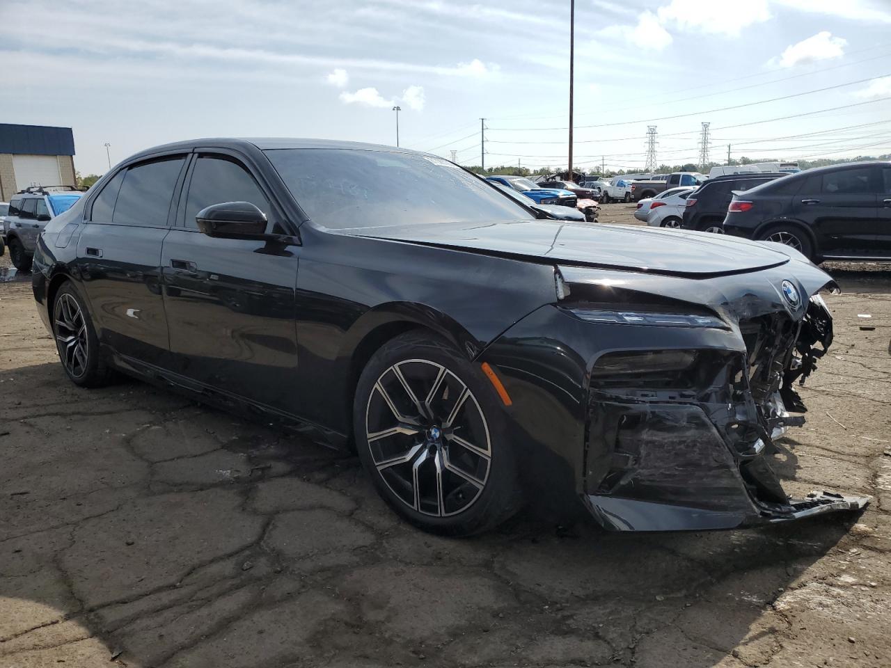 2023 BMW 760 Xi - Image 4