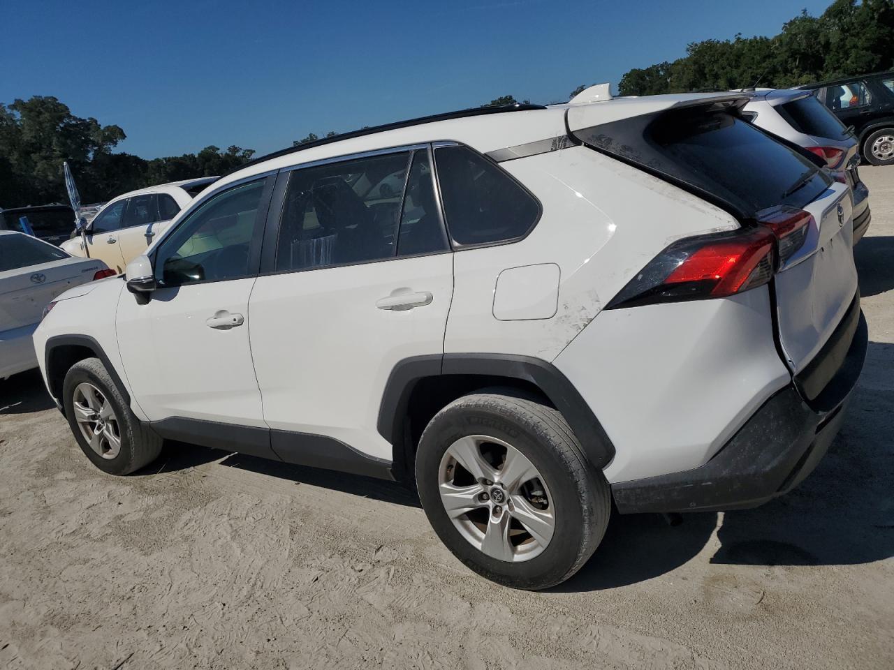 2020 Toyota Rav4 Xle - Image 2