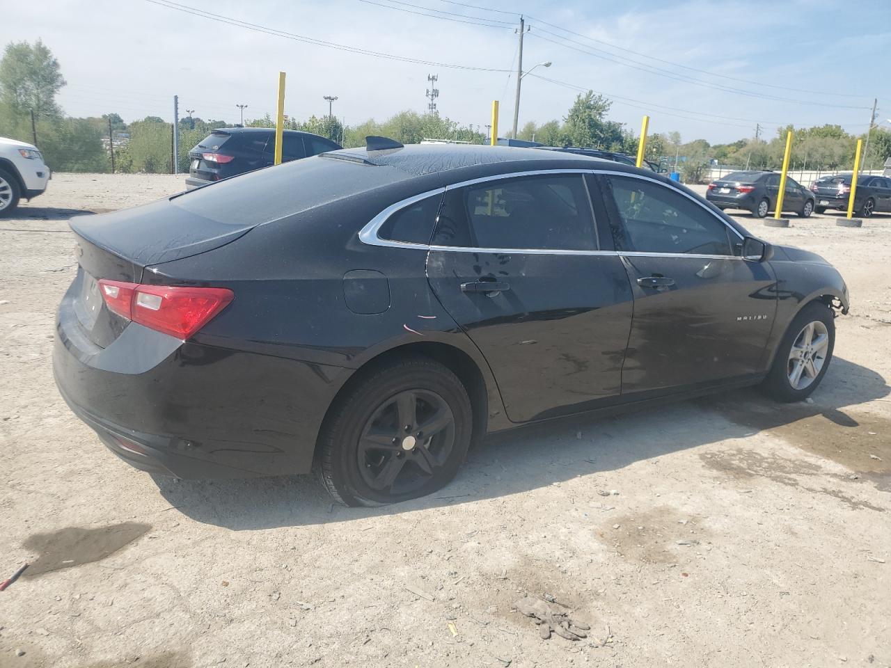 2023 Chevrolet Malibu Ls - Фото 3