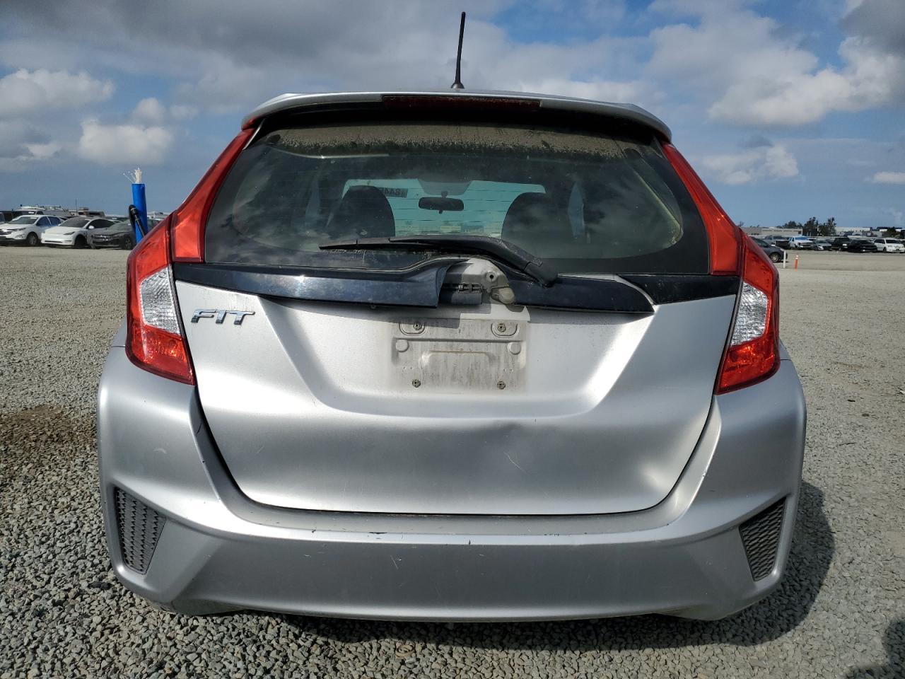 2015 Honda Fit Lx - Фото 6