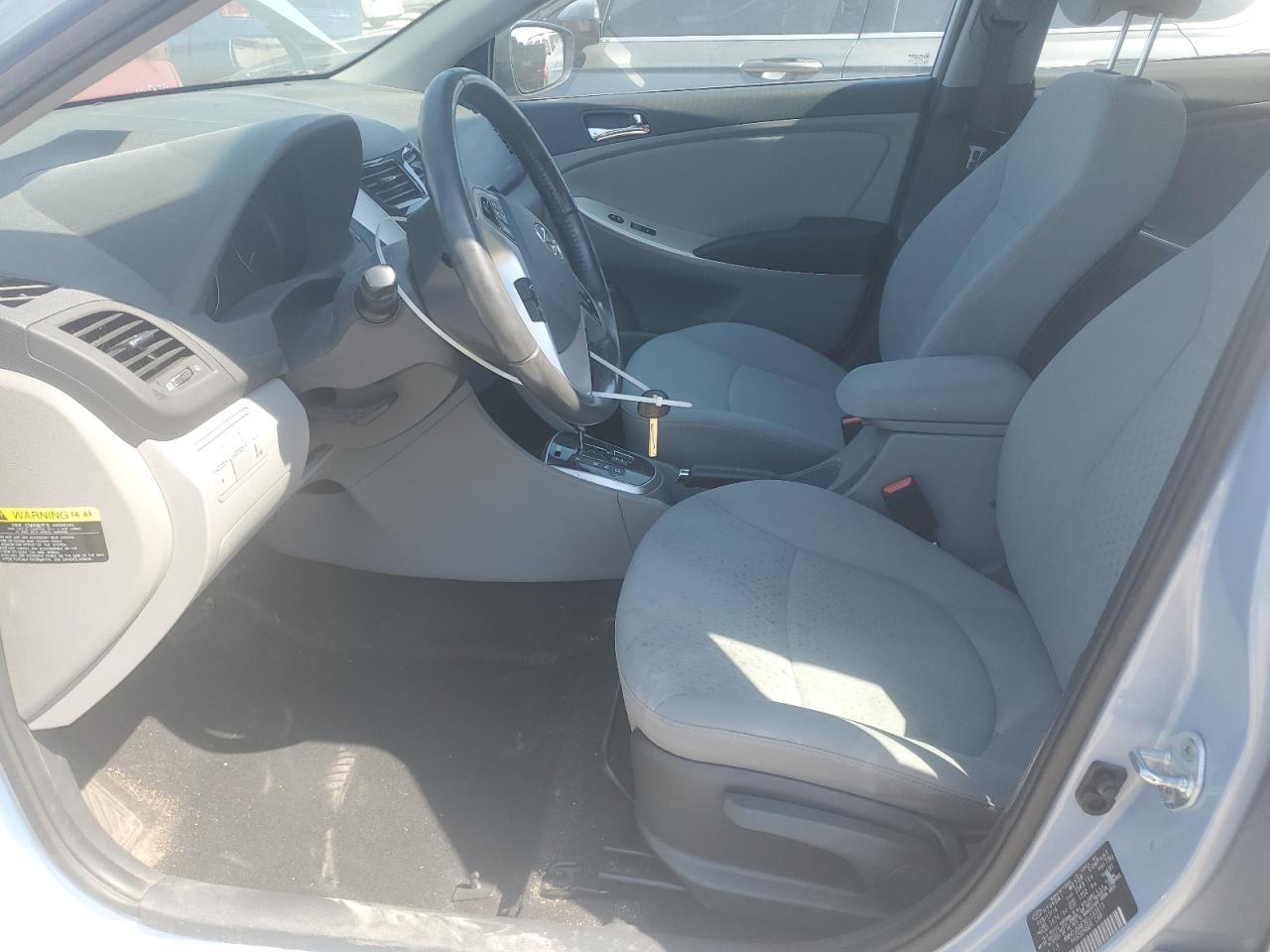 2014 Hyundai Accent Gls - Image 7