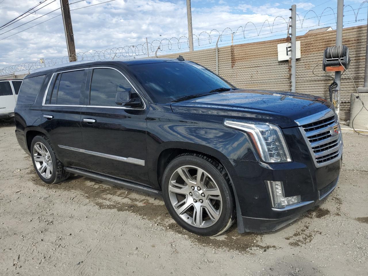 2015 Cadillac Escalade Premium - Фото 4
