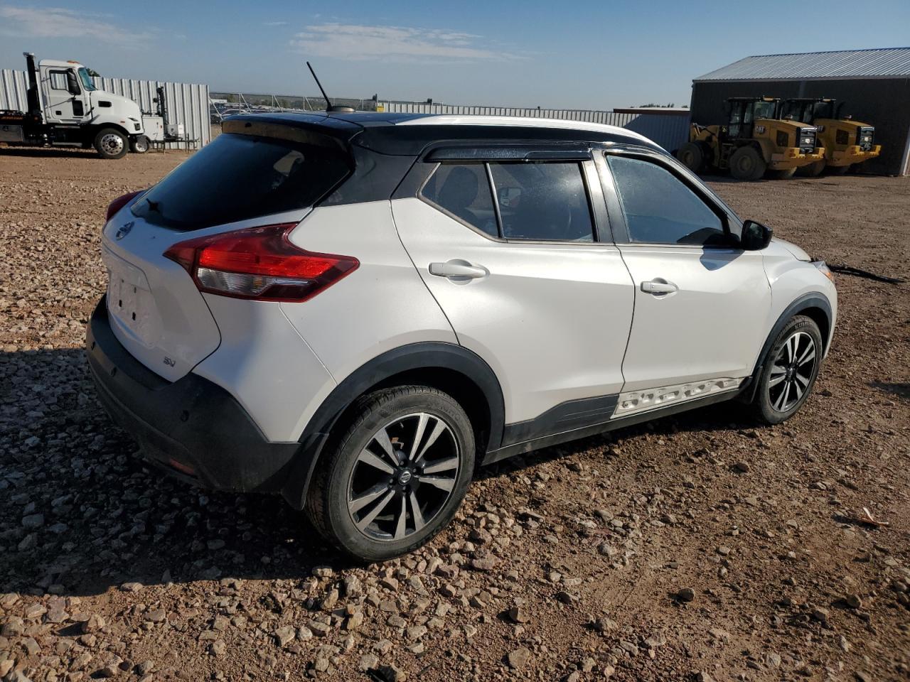 2020 Nissan Kicks Sv - Image 3