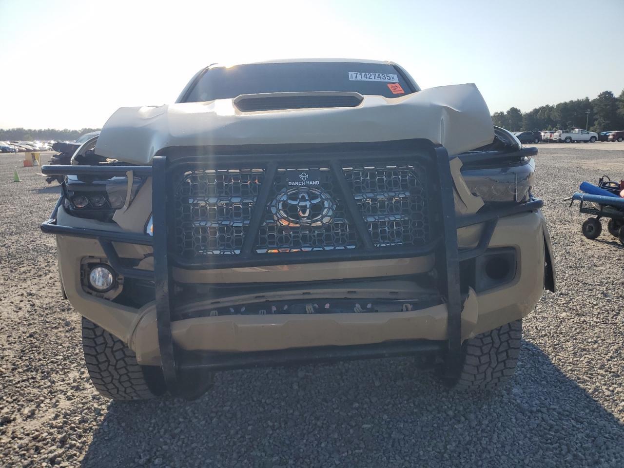 2016 Toyota Tacoma Double Cab - Image 5