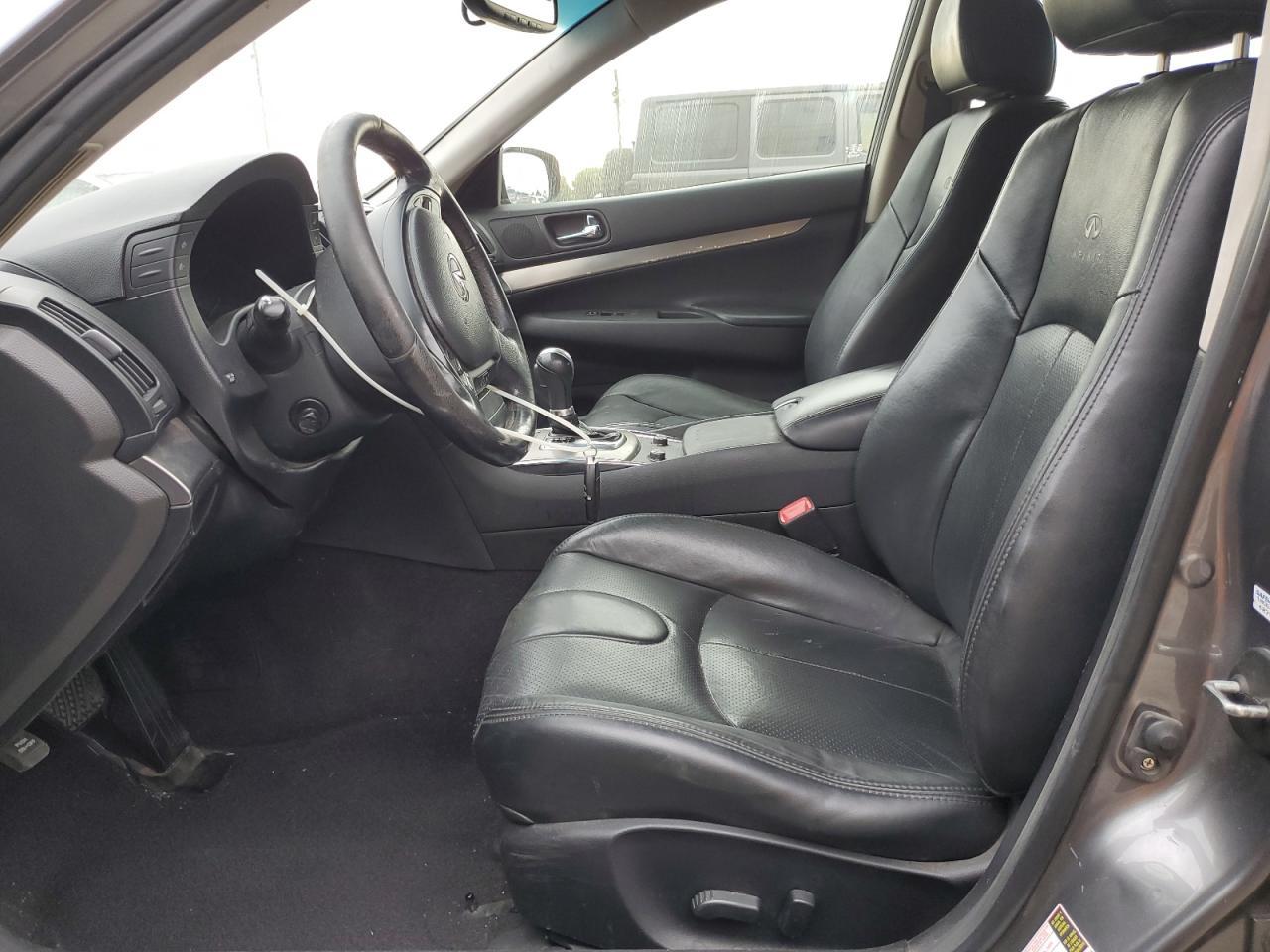 2013 Infinity G37 Base - Image 7