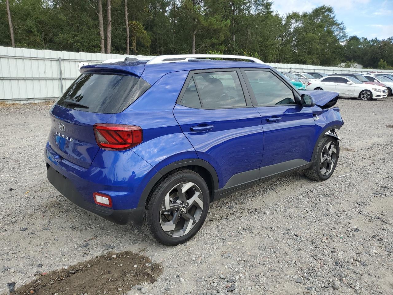 2025 Hyundai Venue Sel - Фото 3