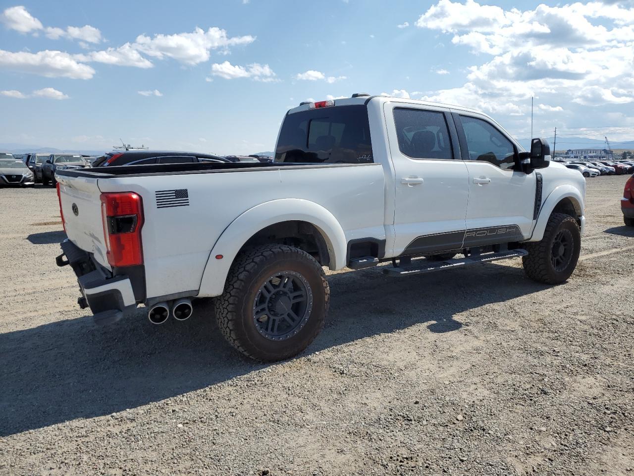 2024 Ford F250 Super Duty - Image 3
