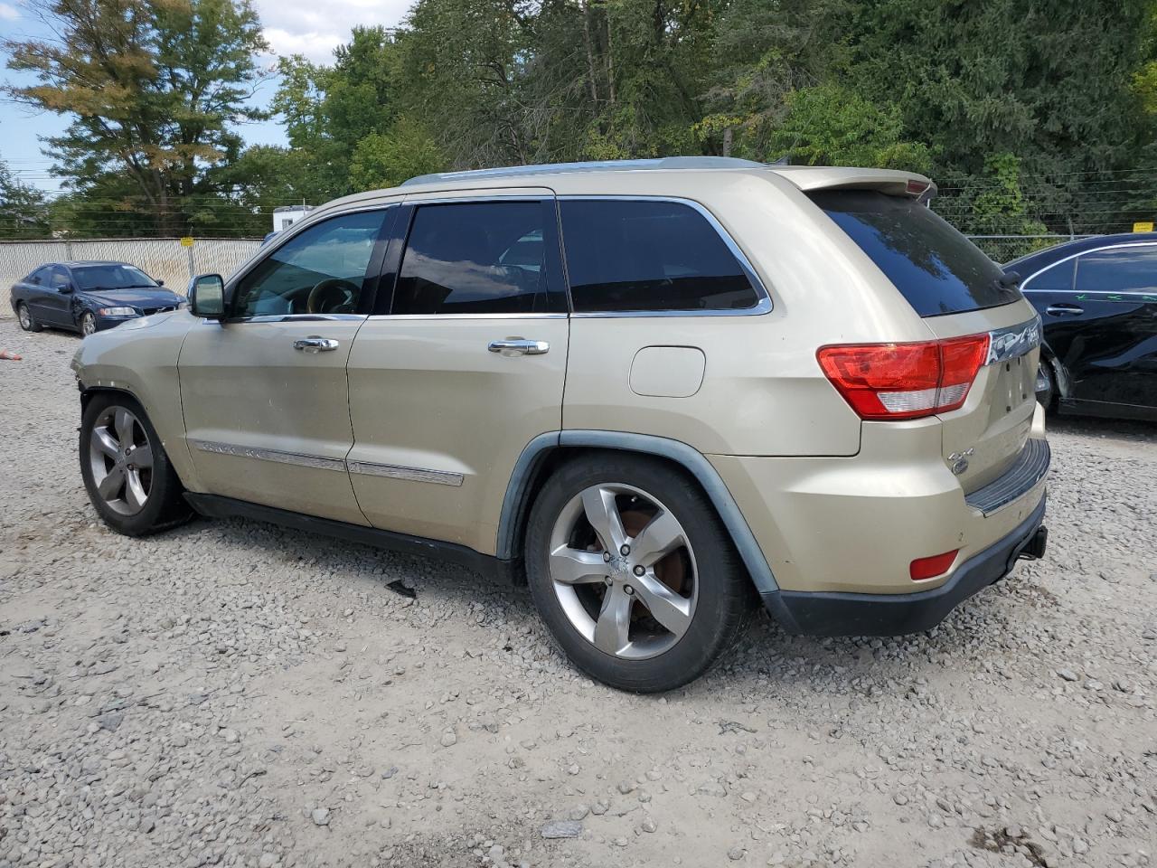2011 Jeep Grand Cherokee Overland - Фото 2