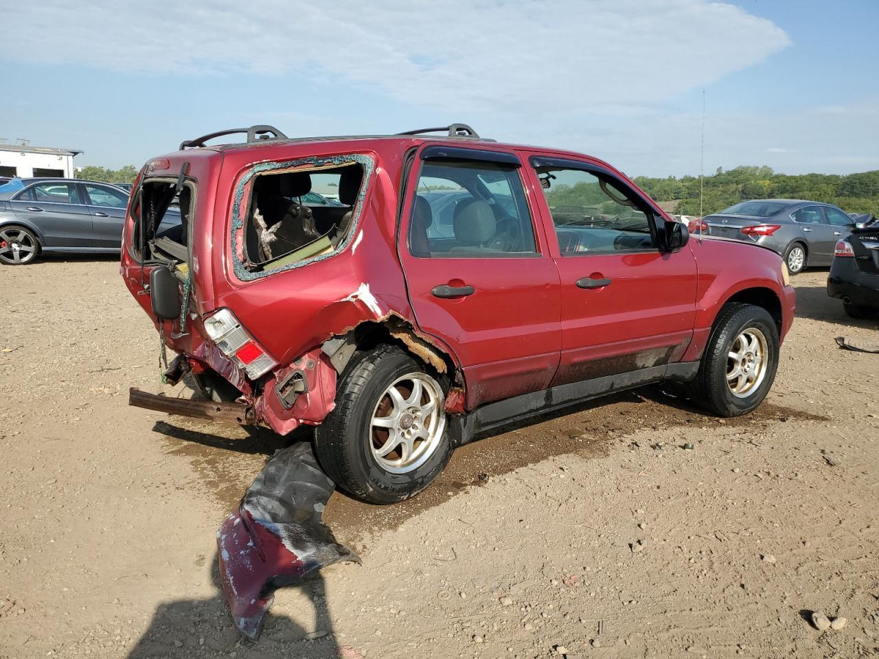 2004 Ford Escape Xls - Image 3
