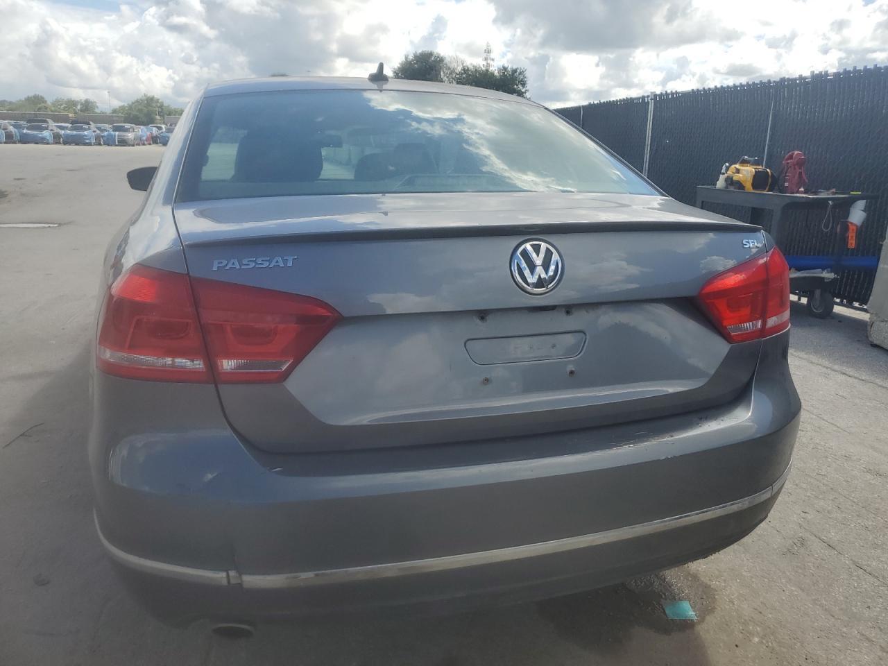 2013 Volkswagen Passat Sel - Image 6
