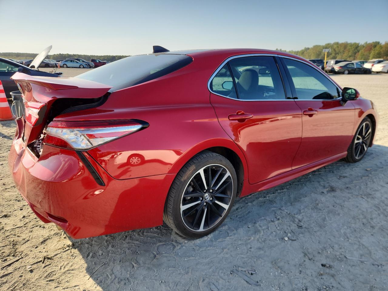 2019 Toyota Camry Xse - Фото 3