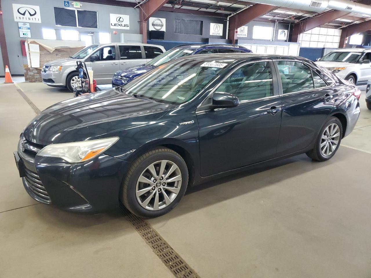 2015 Toyota Camry Hybrid