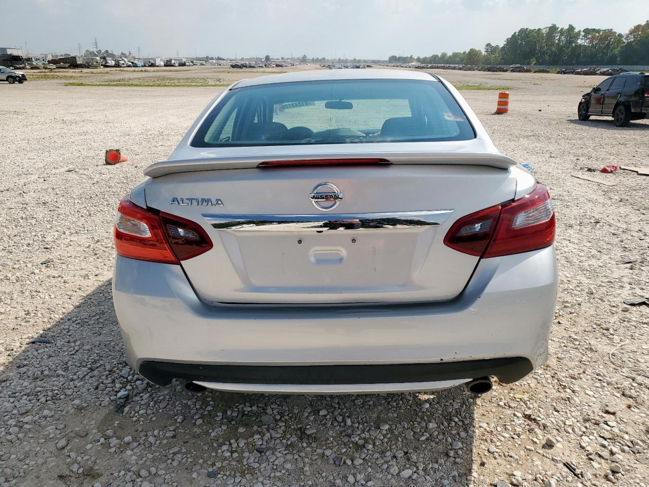 2018 Nissan Altima 2.5 - Фото 6