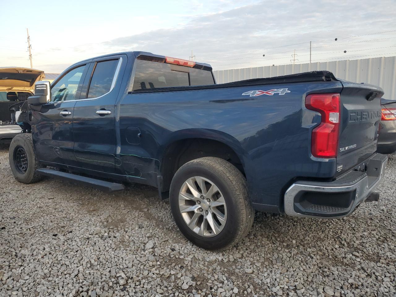 2020 Chevrolet Silverado K1500 Ltz - Image 2