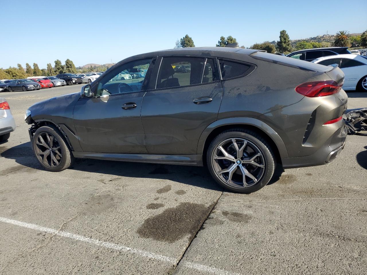 2020 BMW X6 M50I - Фото 2