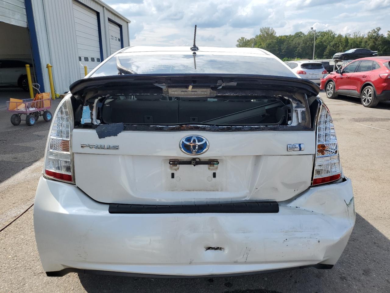 2011 Toyota Prius - Image 6
