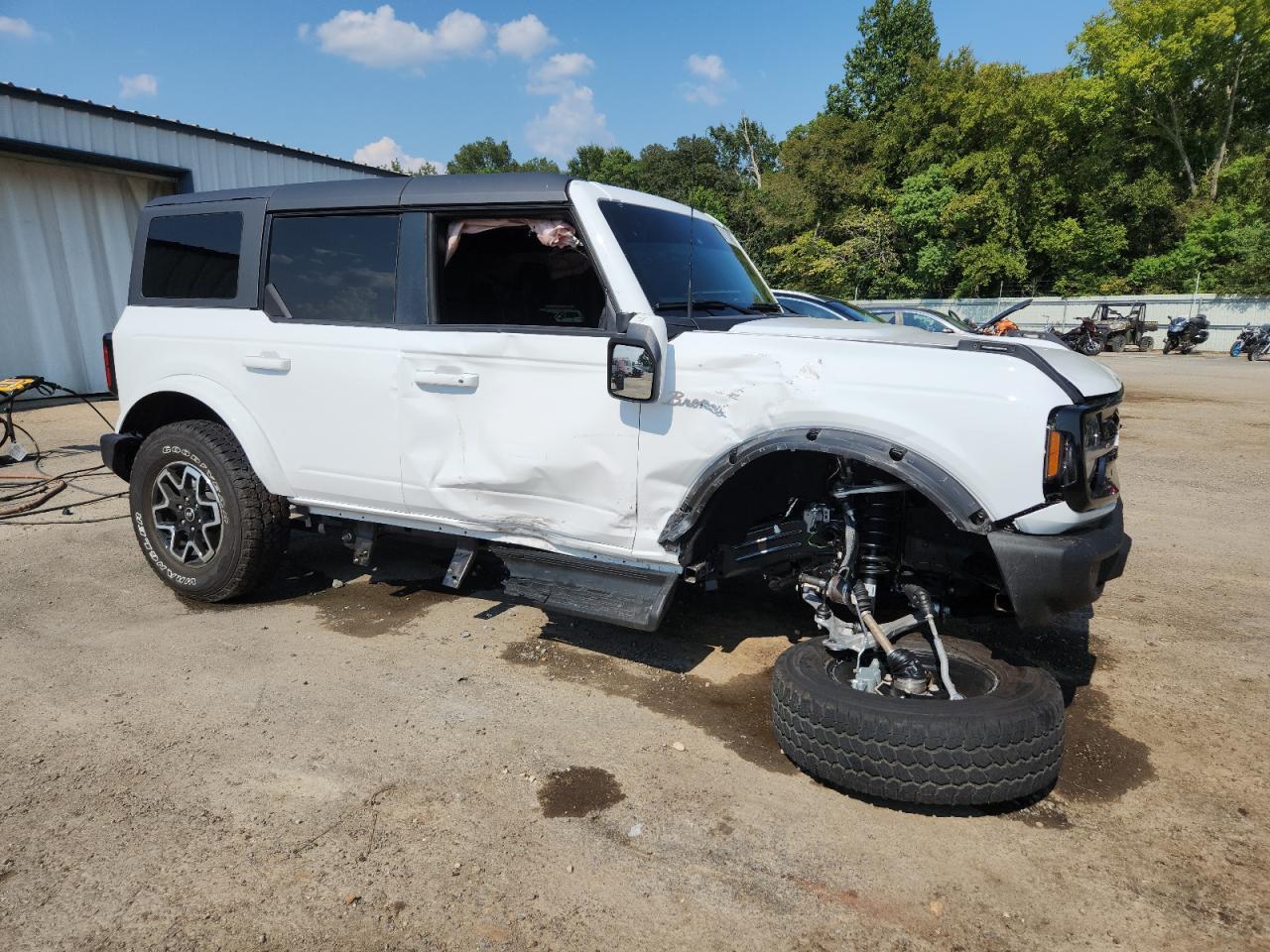 2025 Ford Bronco Outer Banks - Фото 4