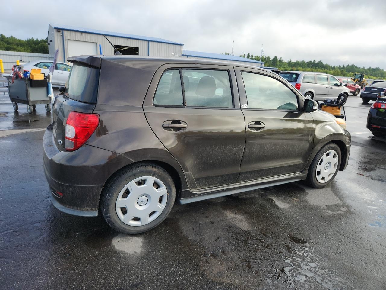 2011 Scion Xd - Фото 3