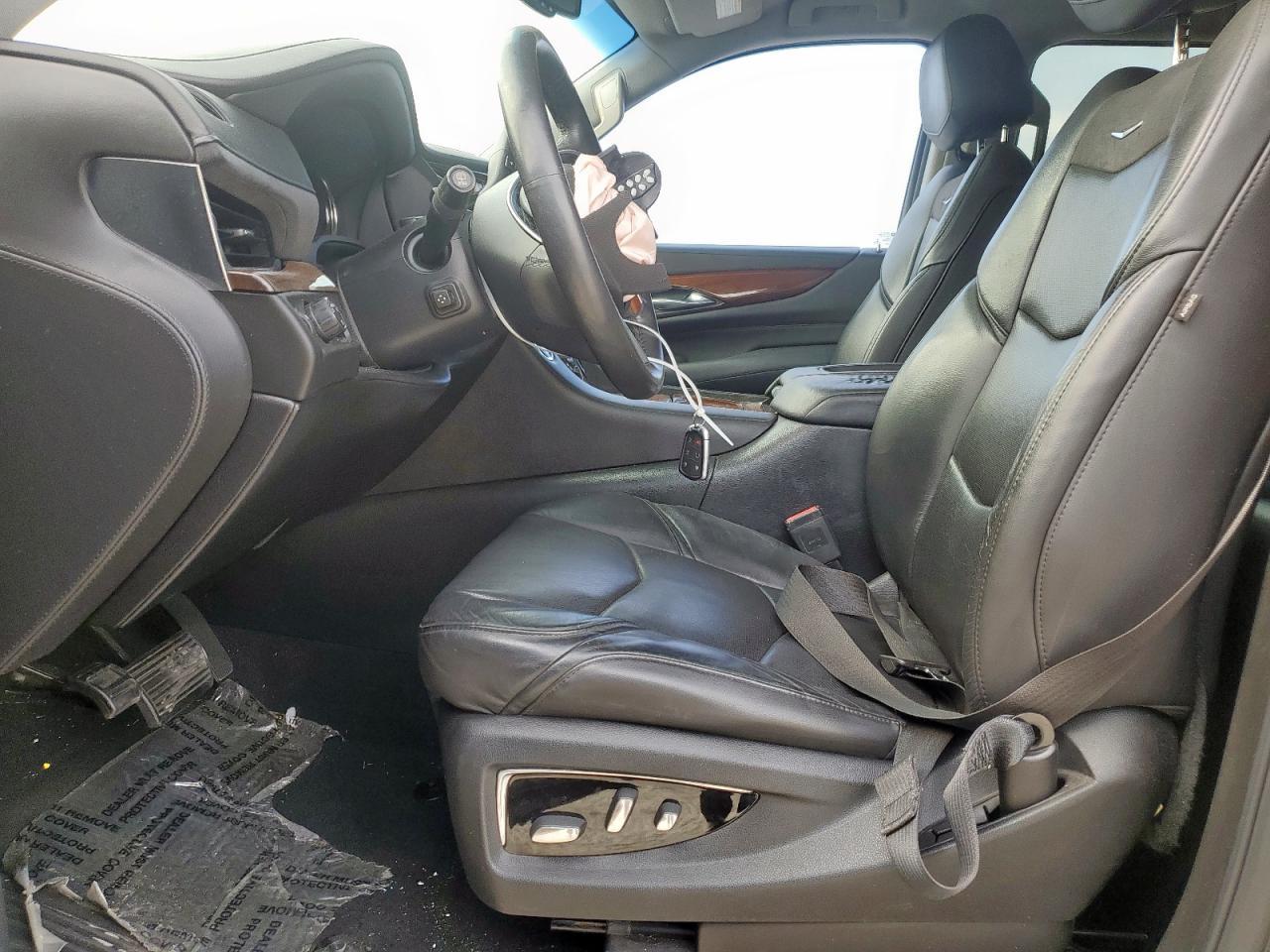 2018 Cadillac Escalade - Image 7