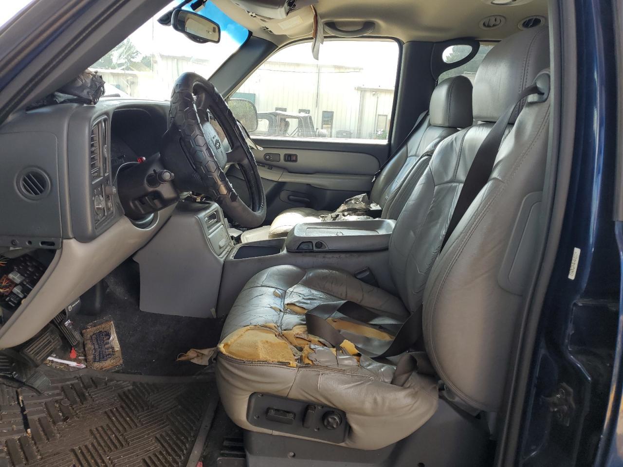 2001 Chevrolet Tahoe C1500 - Image 7