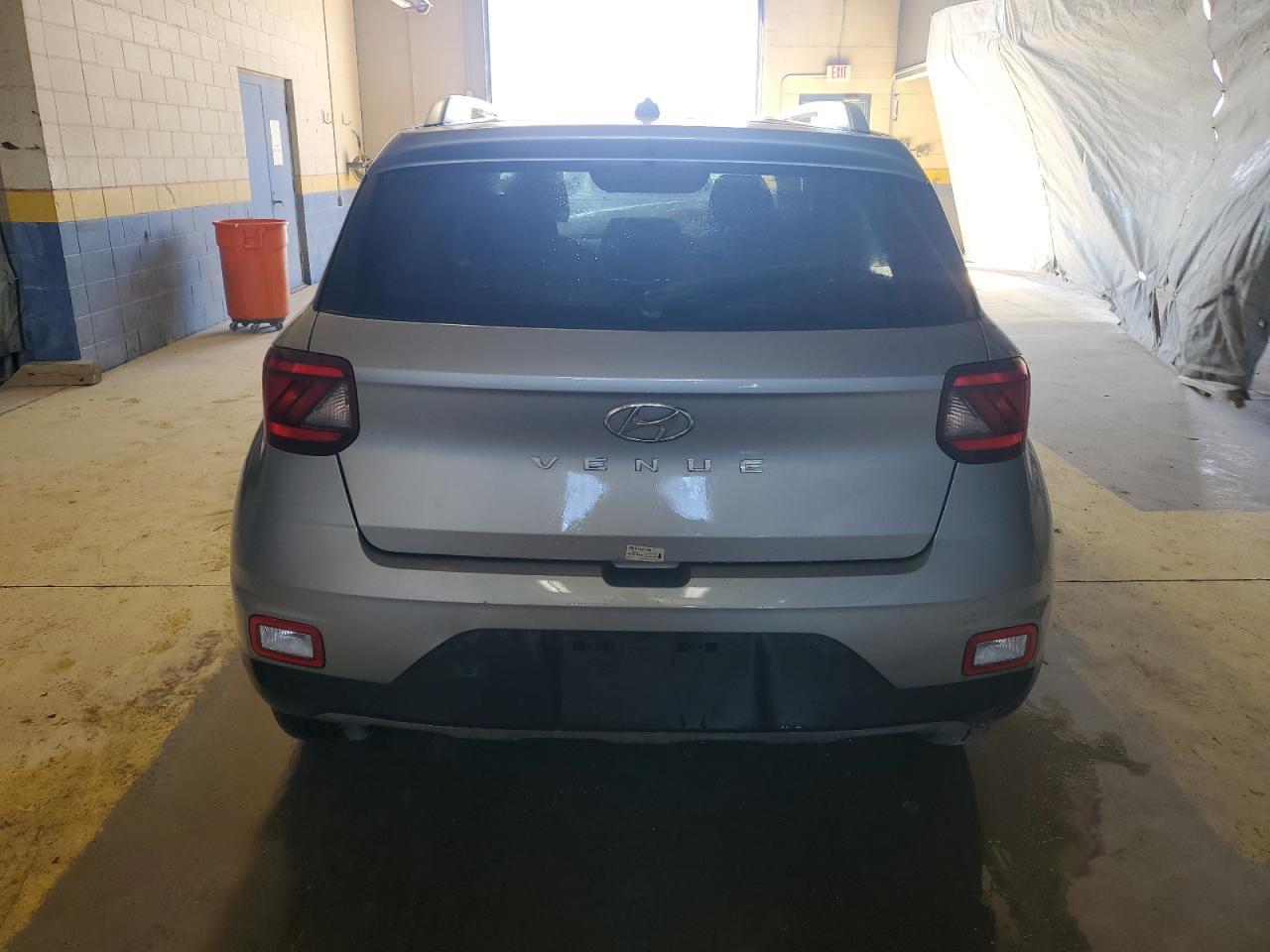 2024 Hyundai Venue Sel - Фото 6