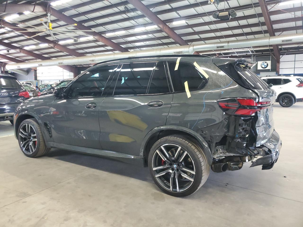 2025 BMW X5 M Competition - Фото 2