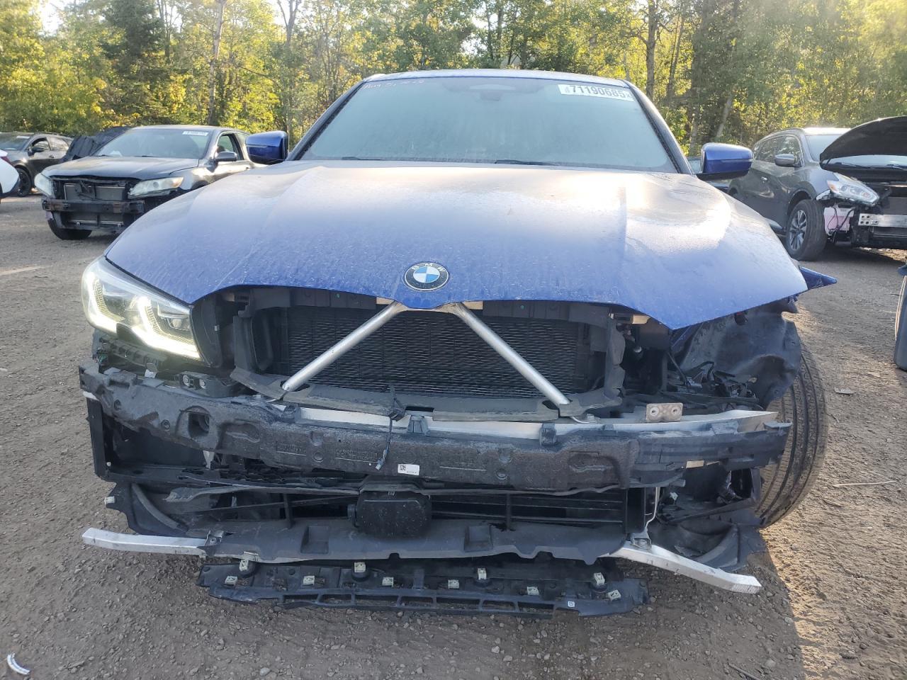2019 BMW 330Xi - Image 5