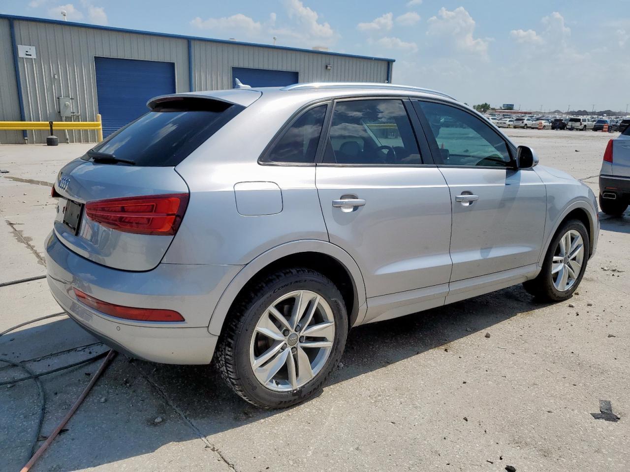 2017 Audi Q3 Premium - Фото 3