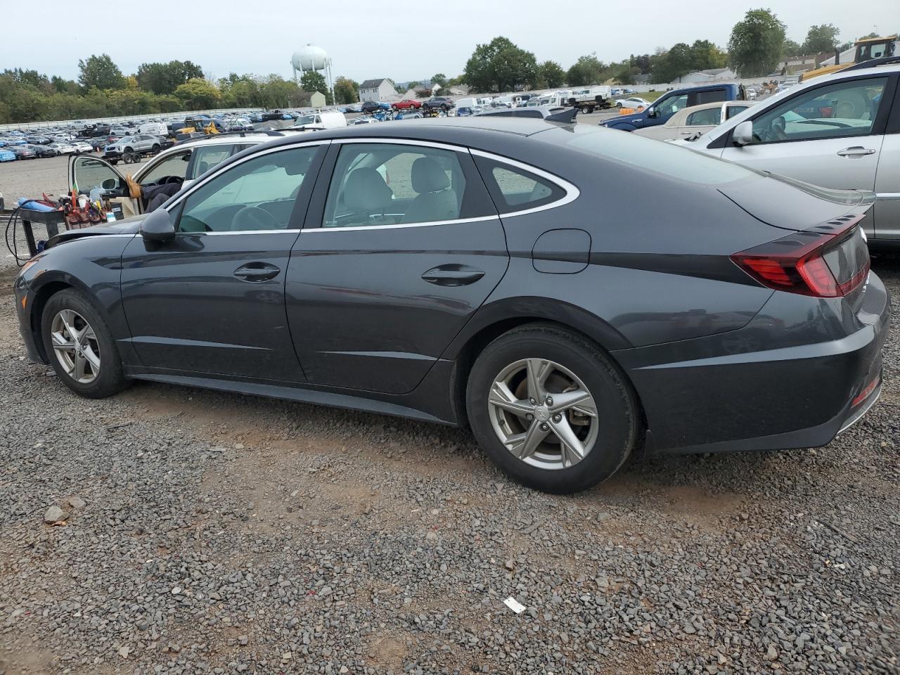 2022 Hyundai Sonata Se - Image 2