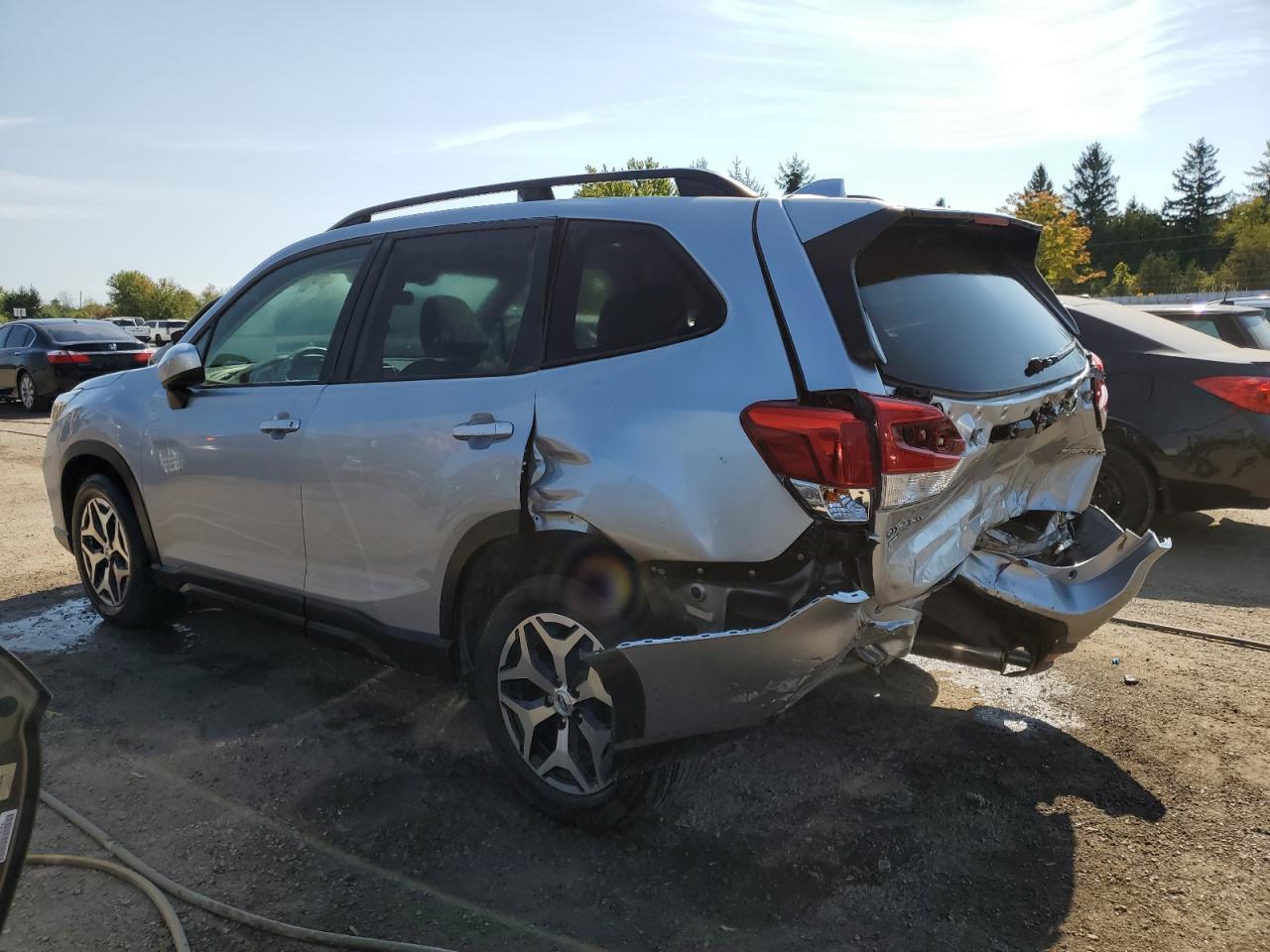 2021 Subaru Forester Touring - Фото 2