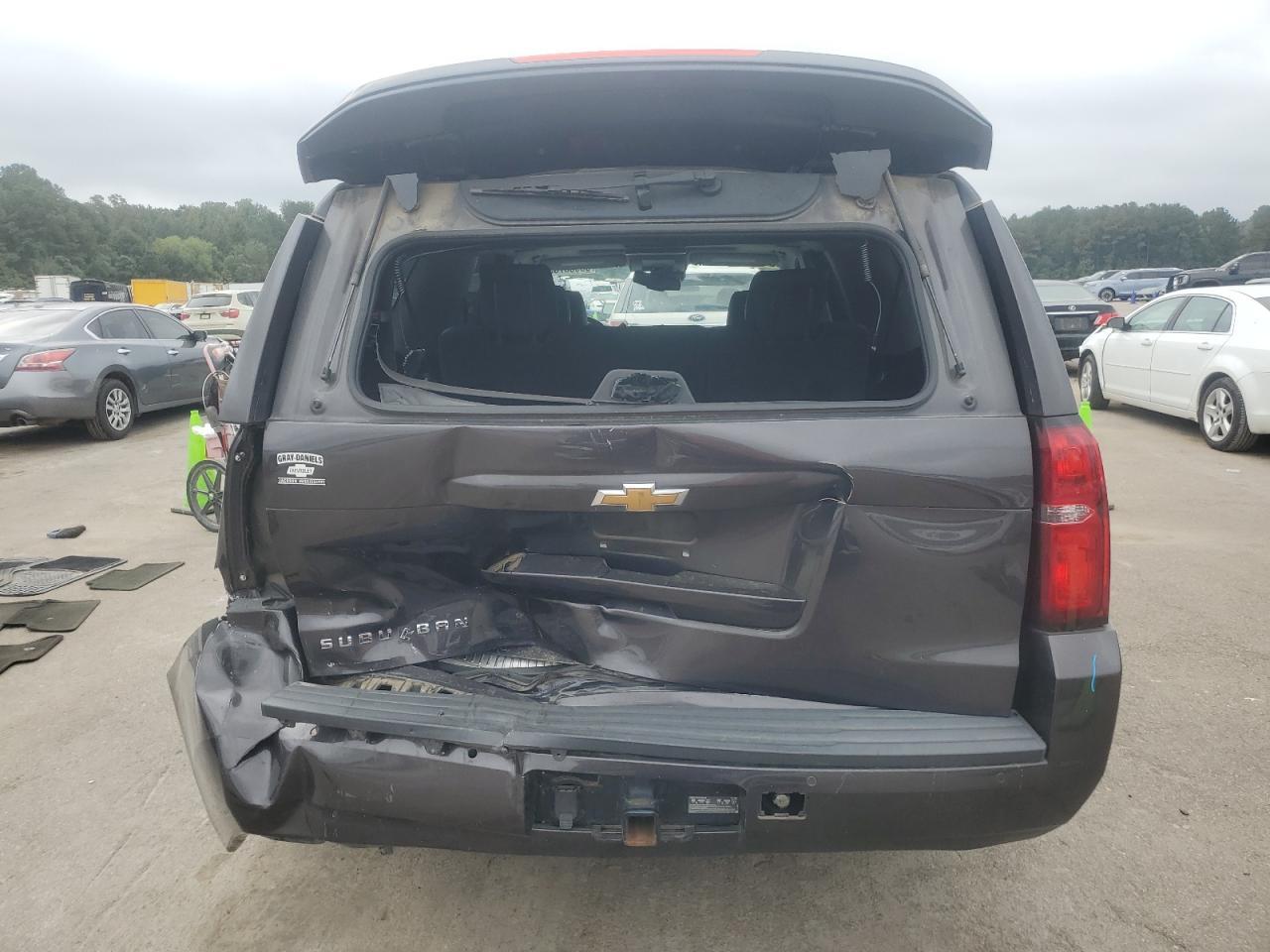 2016 Chevrolet Suburban C1500 Lt - Image 6