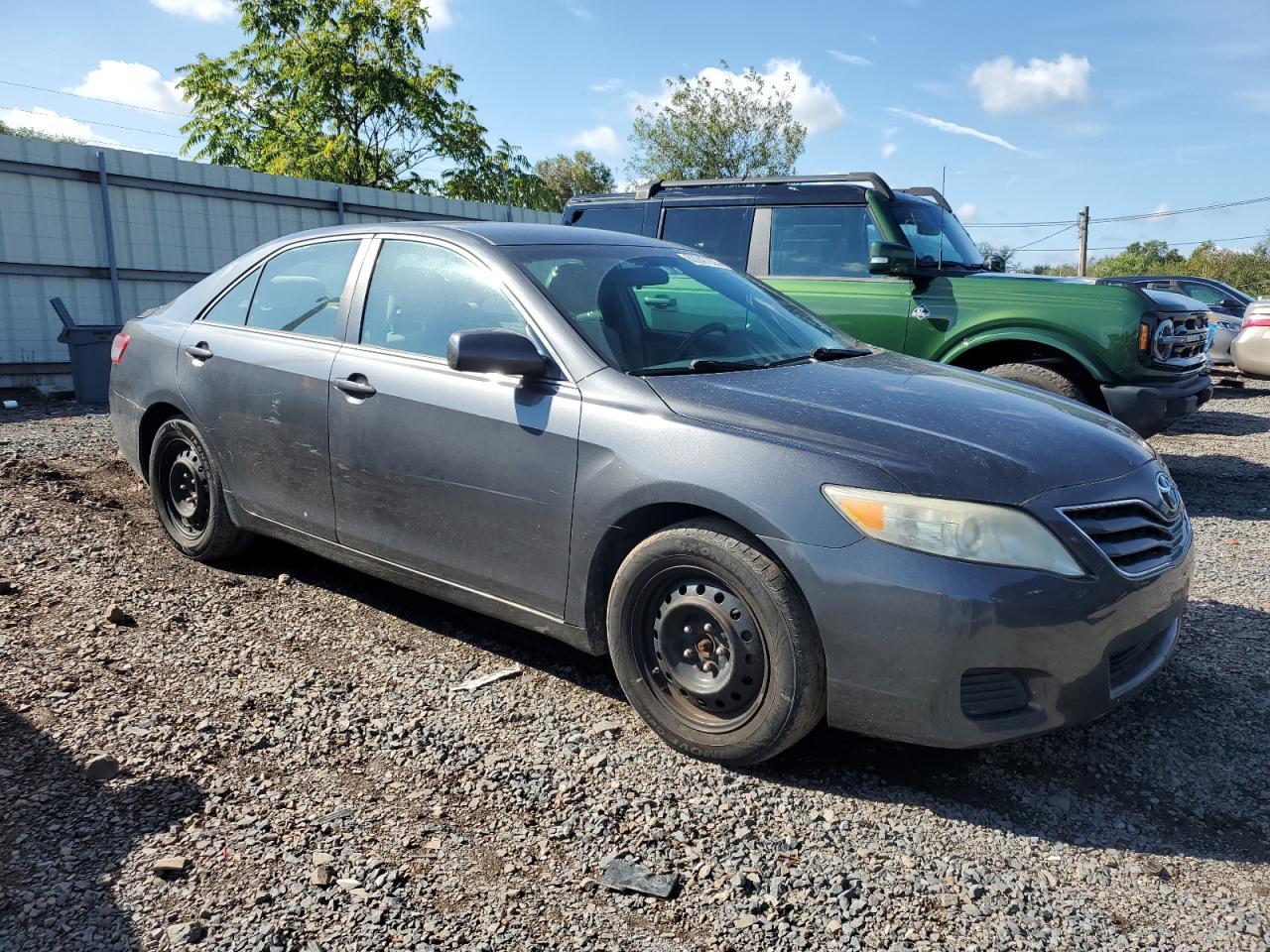 2010 Toyota Camry Base - Фото 4