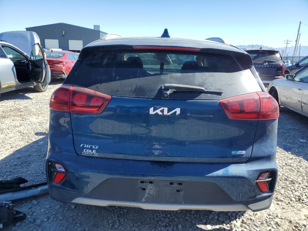 2022 Kia Niro Lxs - Image 6