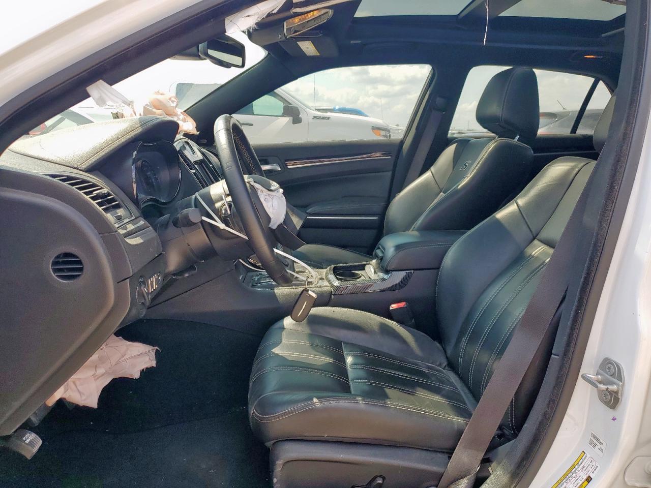 2022 Chrysler 300 S - Image 7