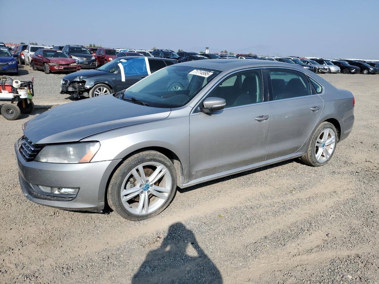 2013 Volkswagen Passat Sel