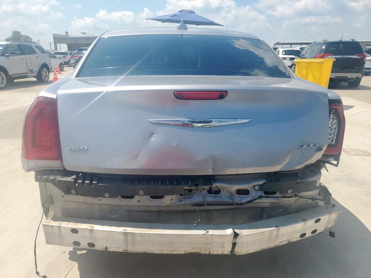 2016 Chrysler 300 S - Image 6