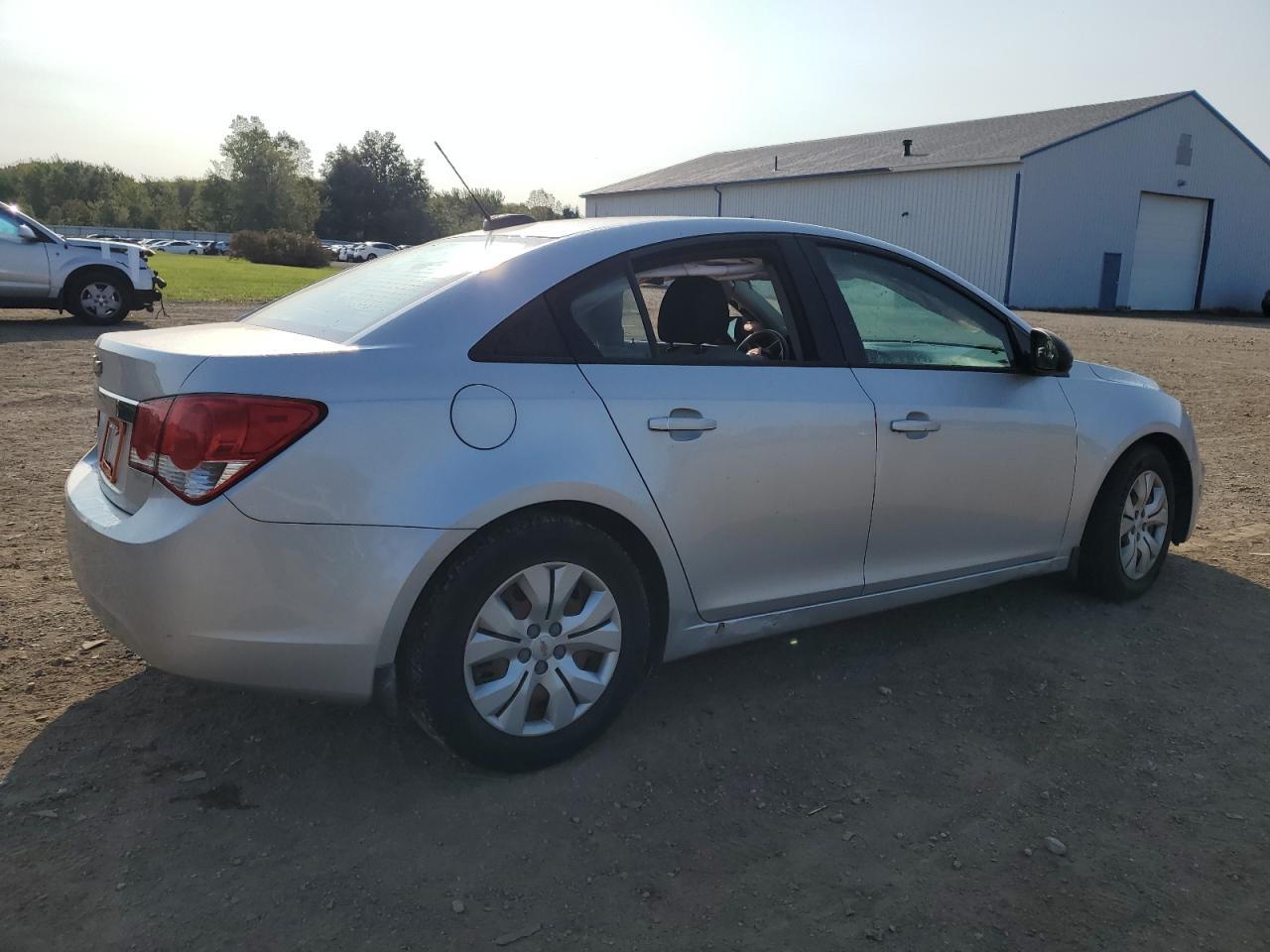 2016 Chevrolet Cruze Limited Ls - Image 3