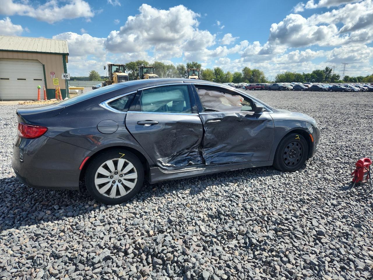 2016 Chrysler 200 Lx - Image 3