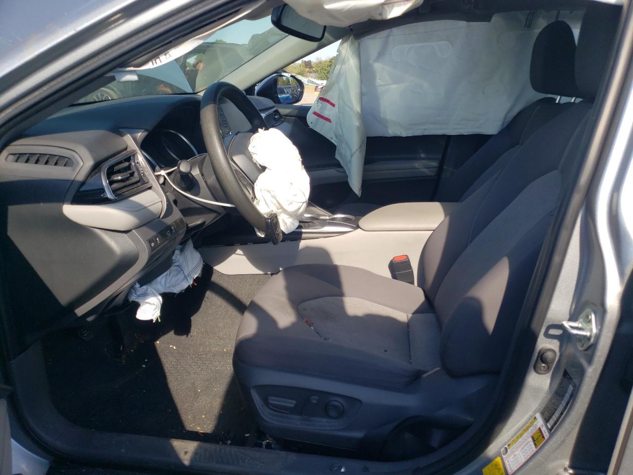 2021 Toyota Camry Le - Image 7