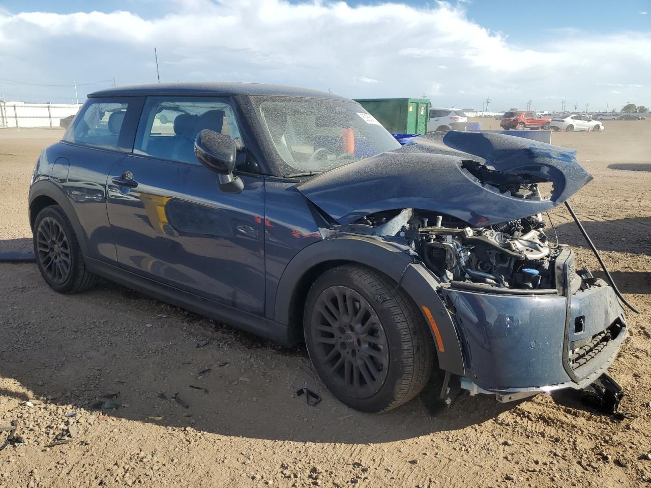 2025 Mini Cooper S - Image 4