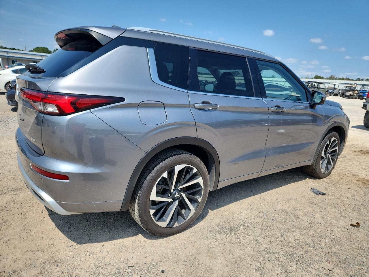 2024 Mitsubishi Outlander Sel - Фото 3