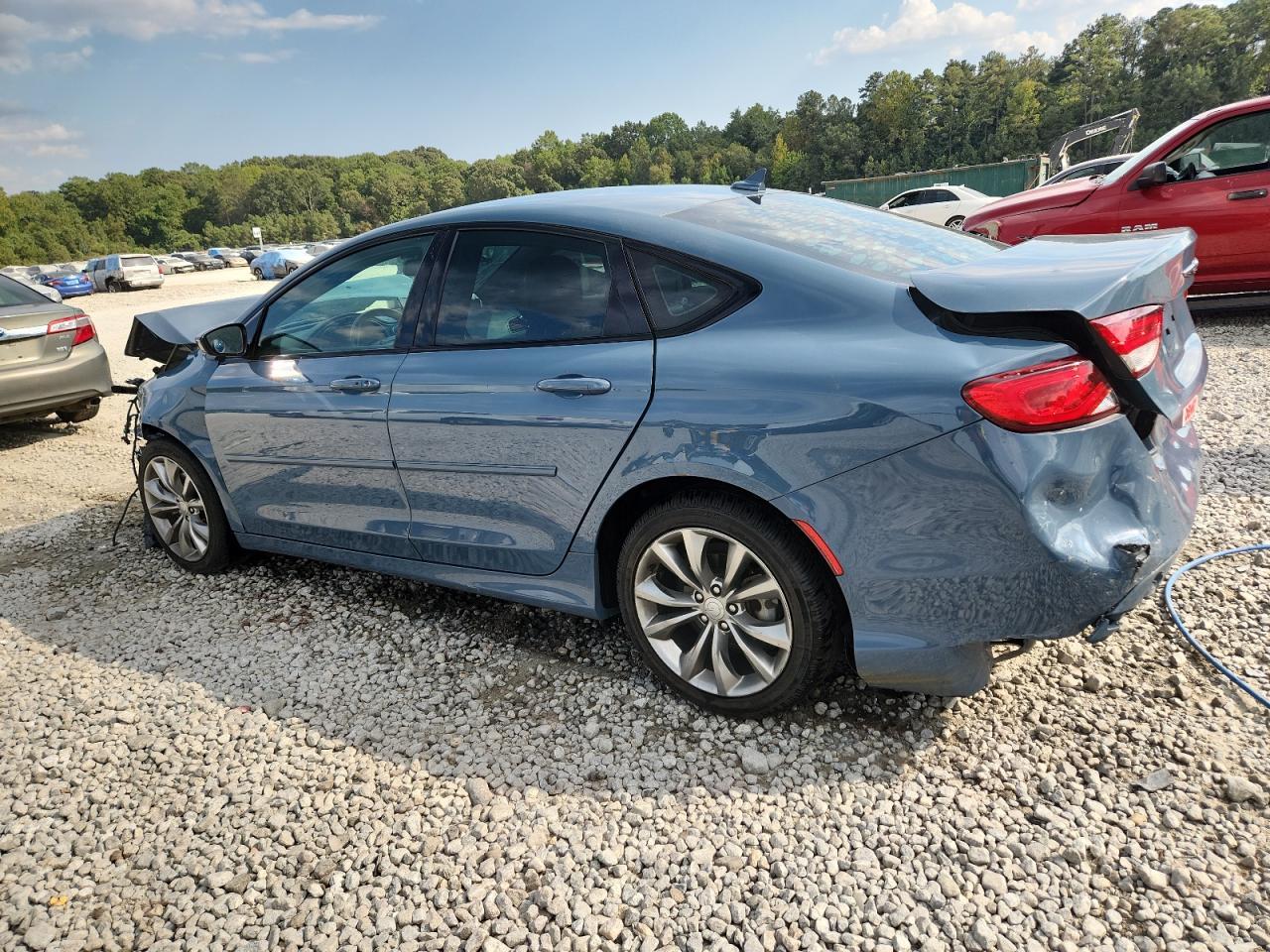 2015 Chrysler 200 S - Image 2