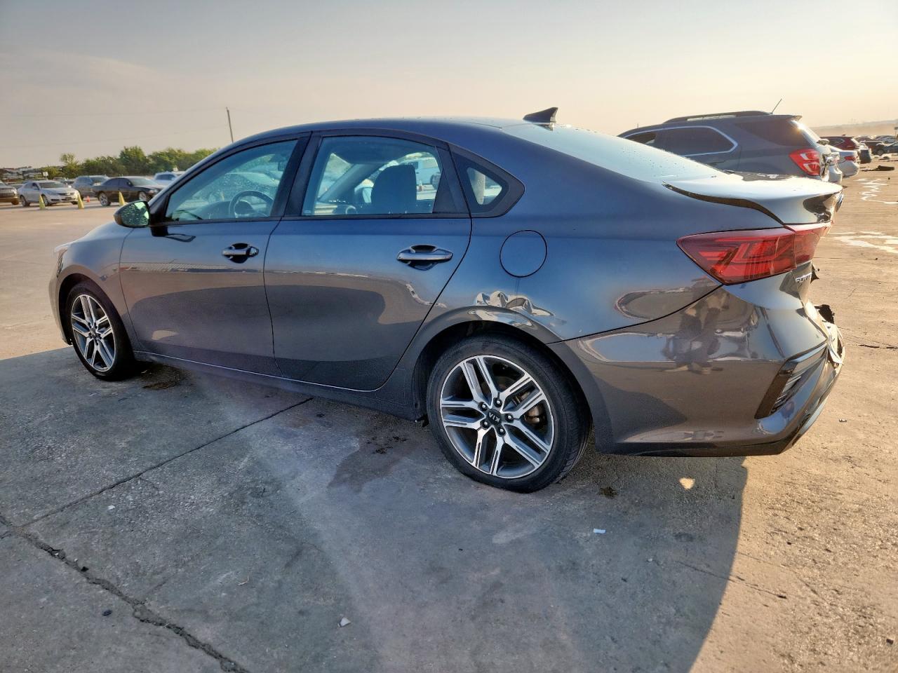 2019 Kia Forte Gt Line - Фото 2