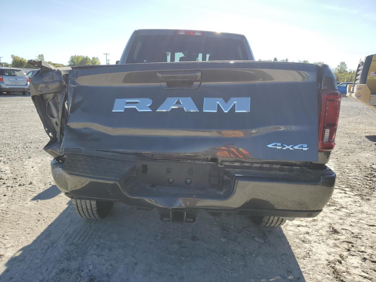 2025 Ram 2500 Laramie - Фото 6
