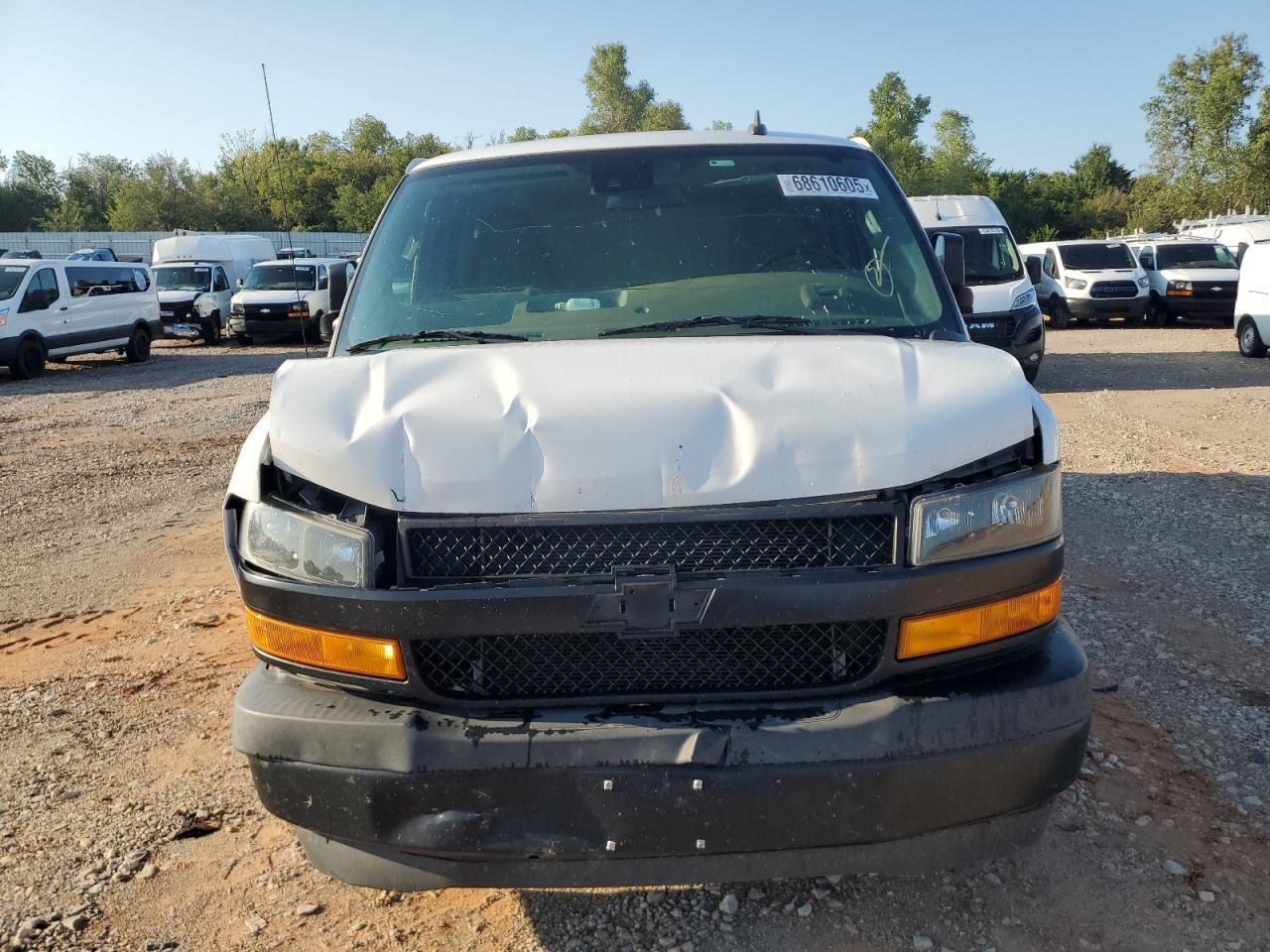 2020 Chevrolet Express G2500 - Фото 5