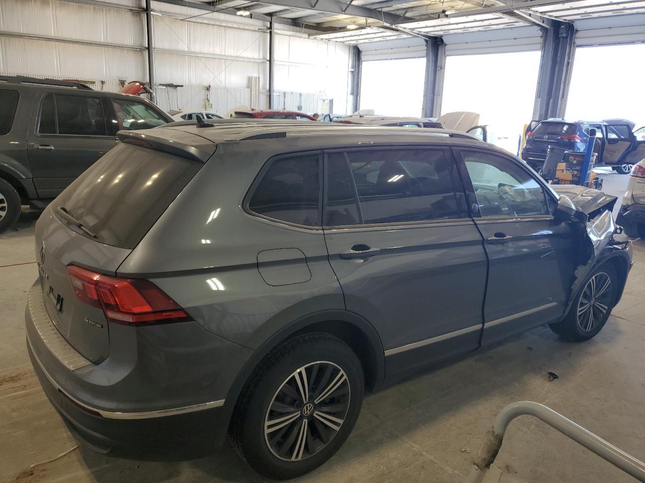 2024 Volkswagen Tiguan Wolfsburg - Фото 3