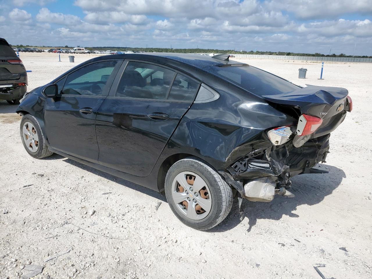 2016 Chevrolet Cruze Ls - Image 2