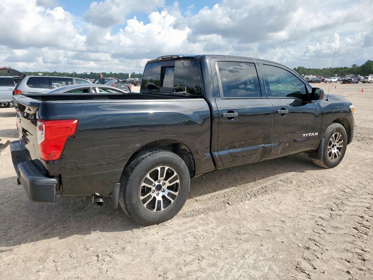 2019 Nissan Titan S - Фото 3